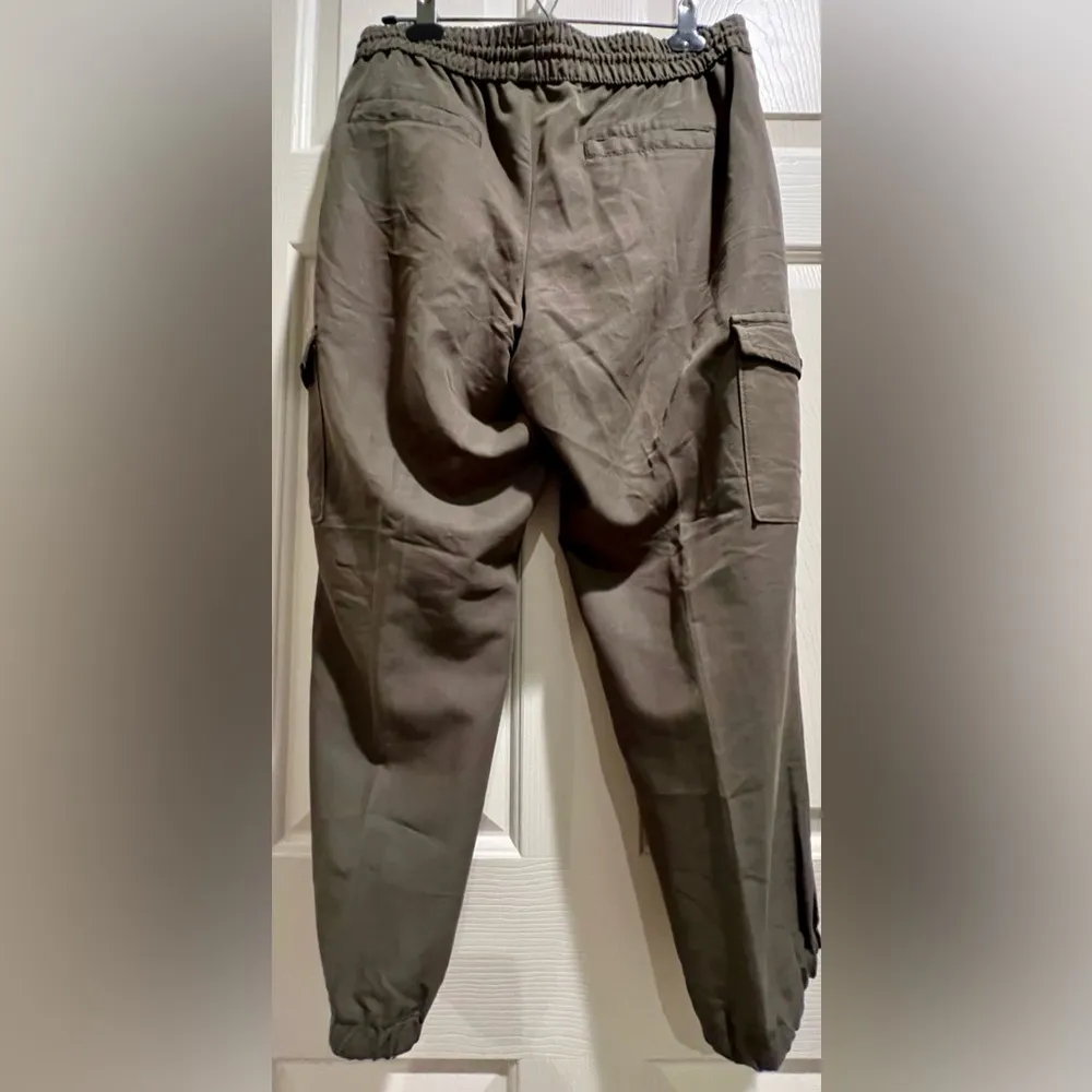 No brand name joggers cargo pull on pants - Image 4
