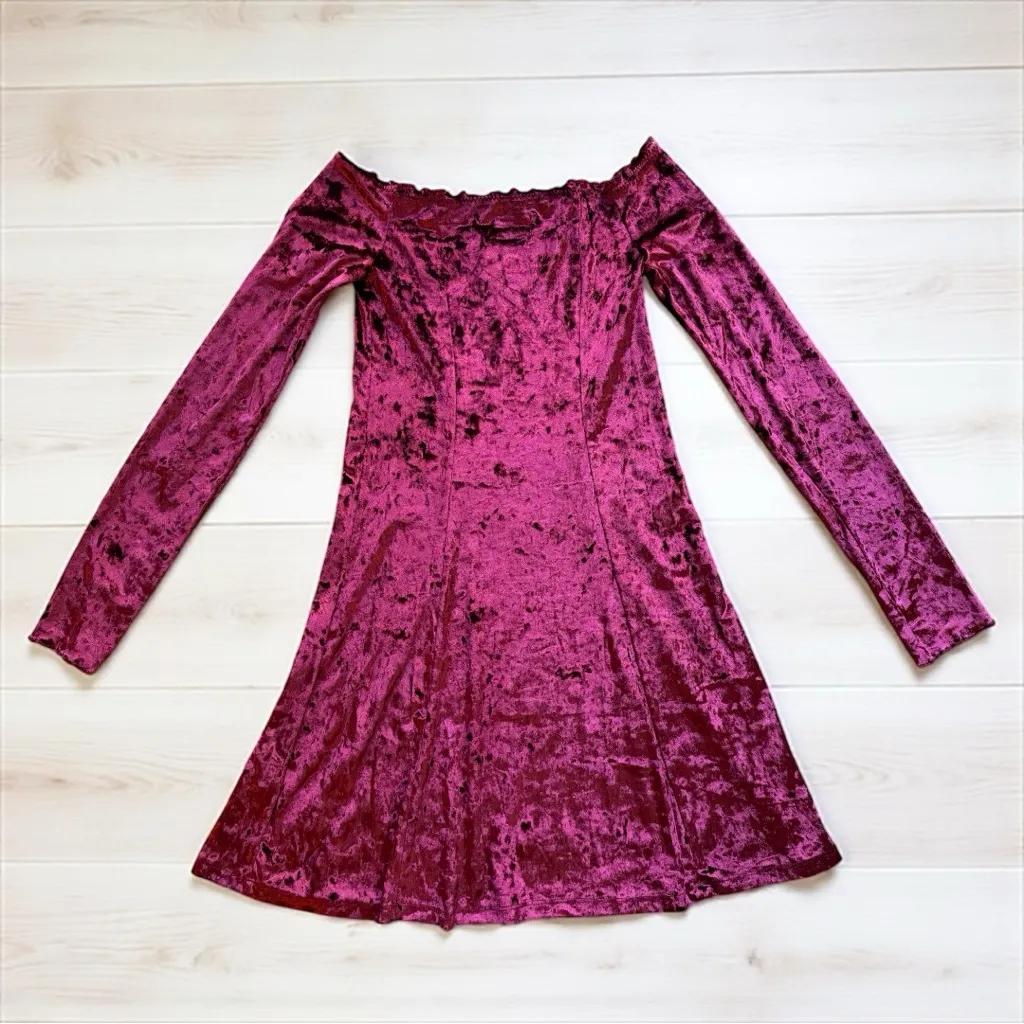 HOLLISTER Crushed Velvet Off-Shoulder Long Sleeve Dress – Size XS – NWT - Image 3