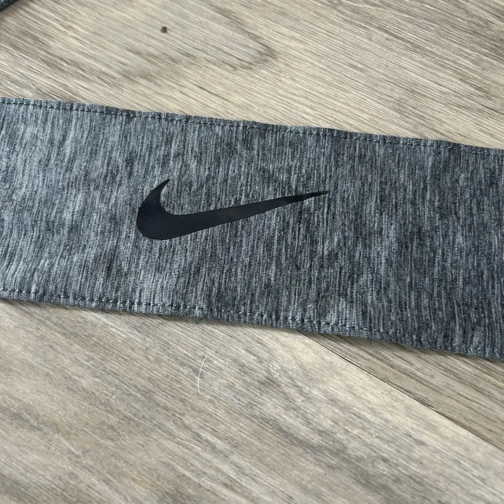 Nike Heathered Dri-FIT Head Tie - Image 2