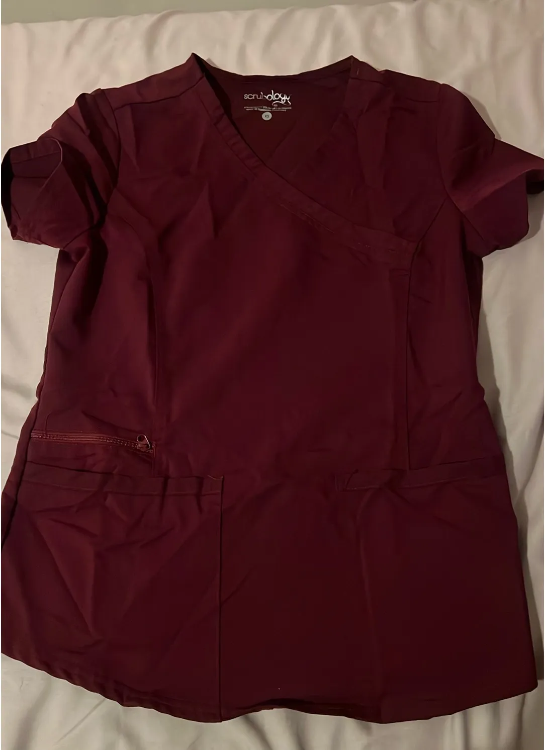Burgundy scrub set Purple Size undefined - Image 4