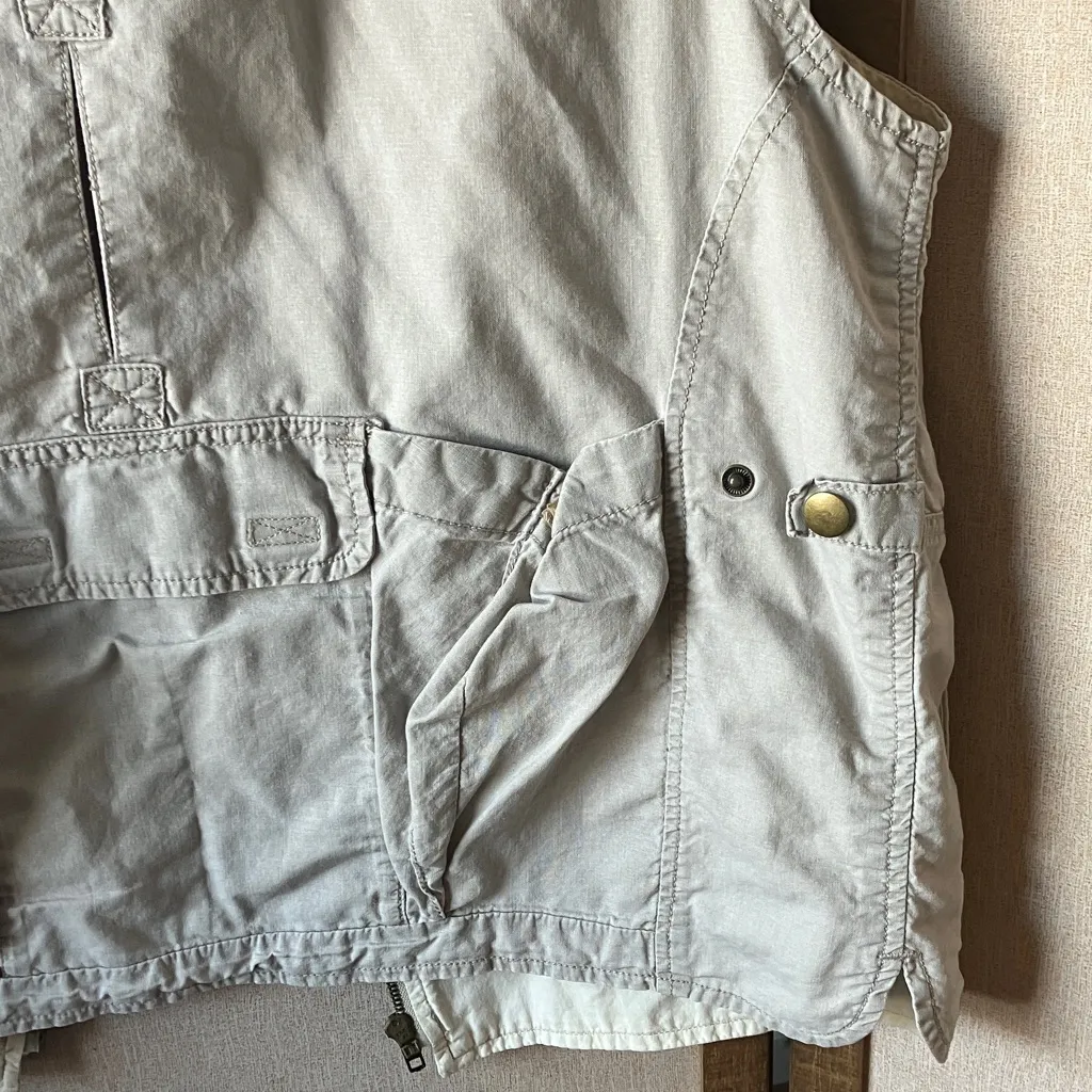 Royal Robbins  Light Tan Quilted vest medium - Image 12