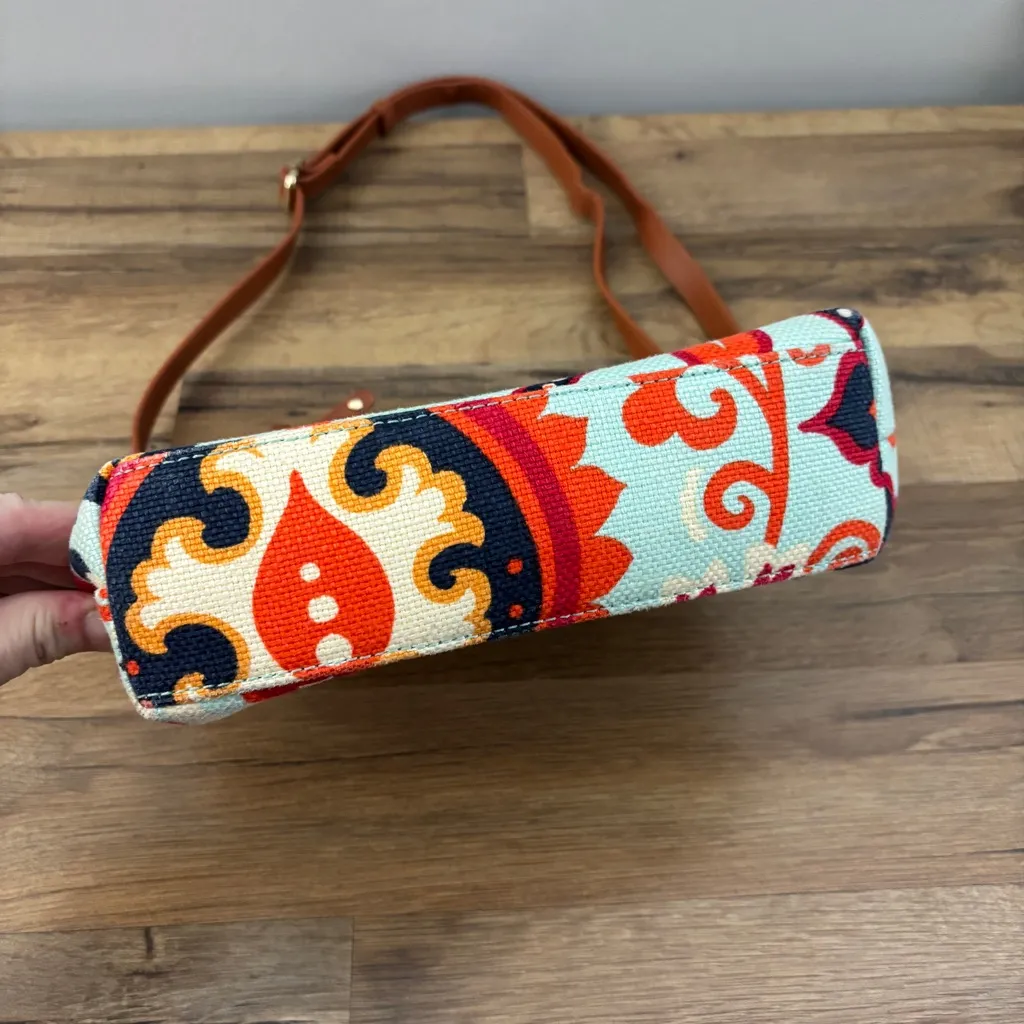 Spartina 449 Waving Girl Journey Hipster Bag Purse Linen Leather Blend Bright - Image 4