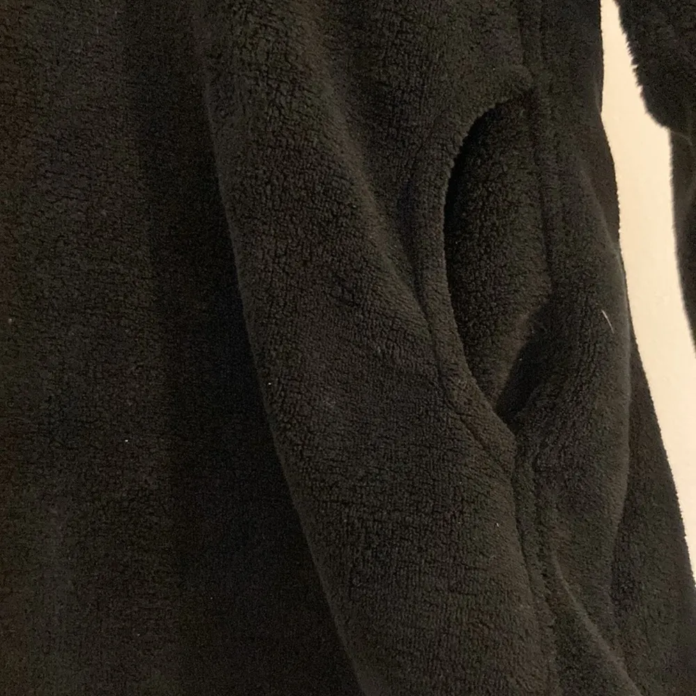 NHL Chicago black hawks fleece pullover sz S EUC - Image 3