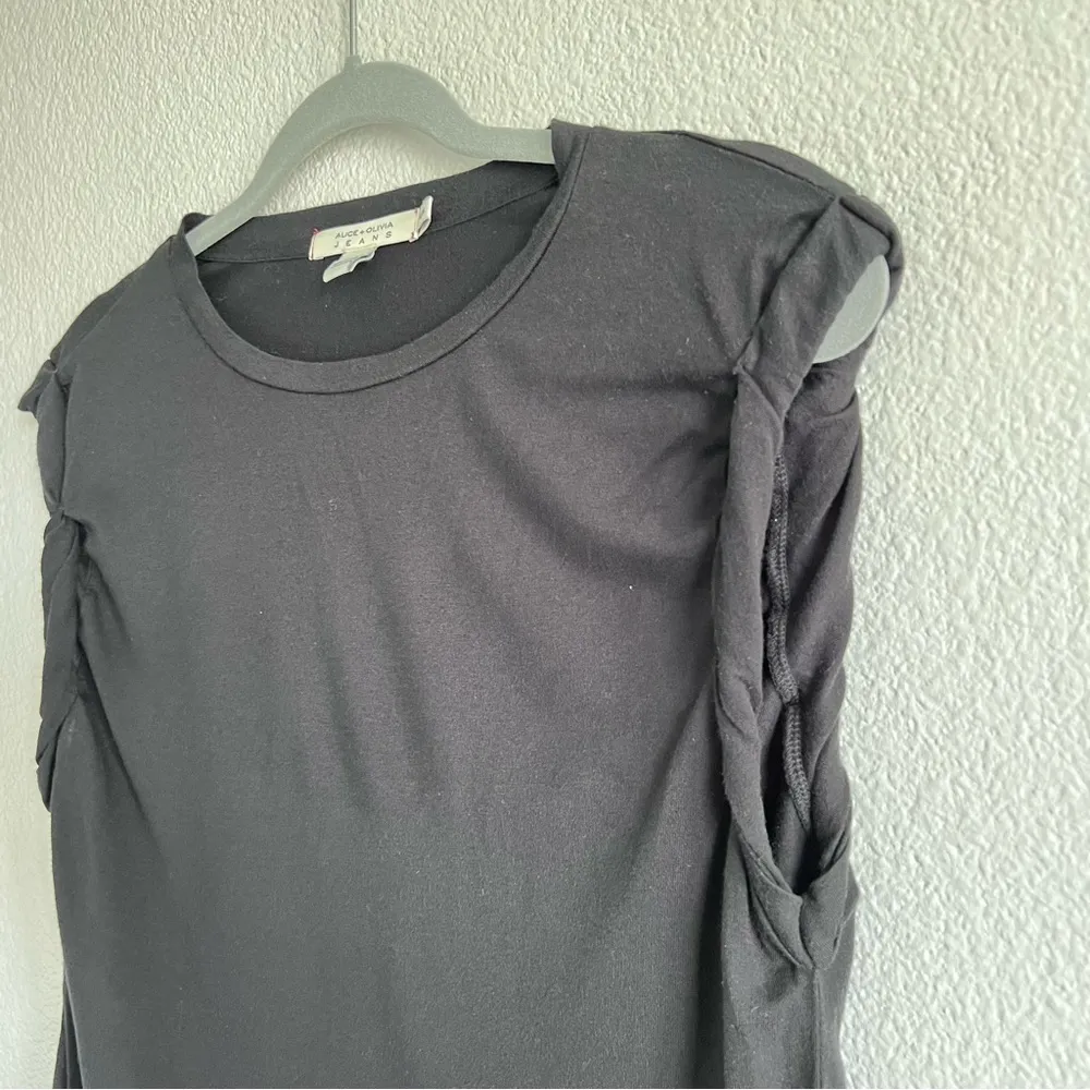 Alice + Olivia  Jeans Black Short Sleeve Top - Image 4