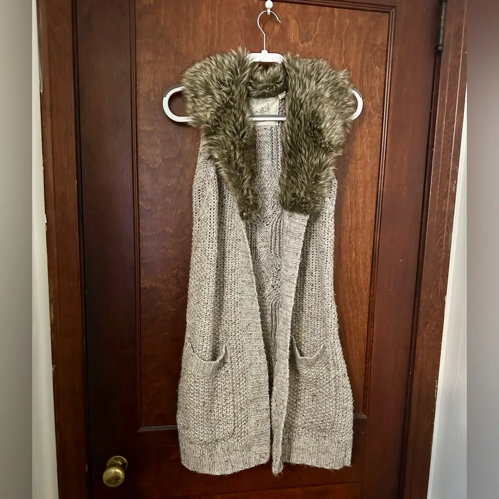 Anthropologie Angel North Fur Sweater Cardigan Vest Size XS - Image 2