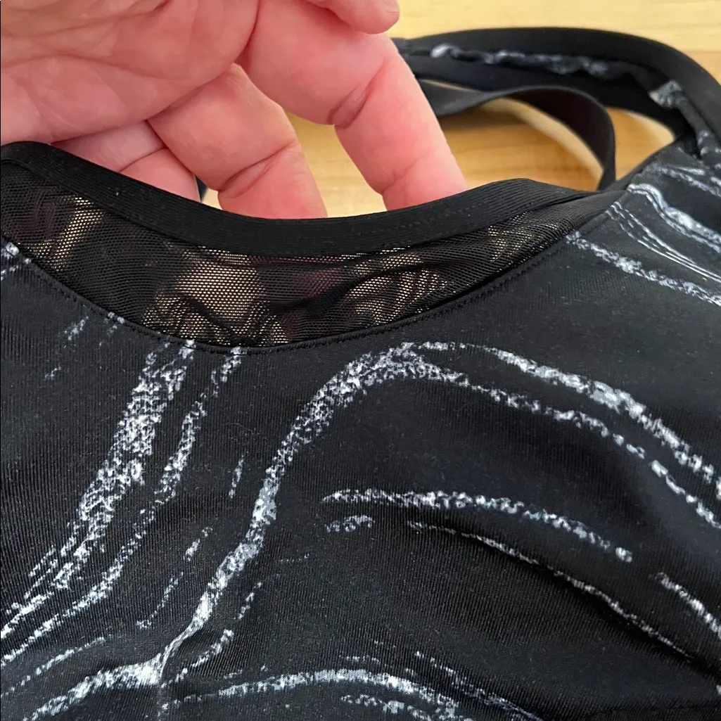 Victoria's Secret Pink Sport Black and White Padded Criss Cross Sports Bra Small - Image 2