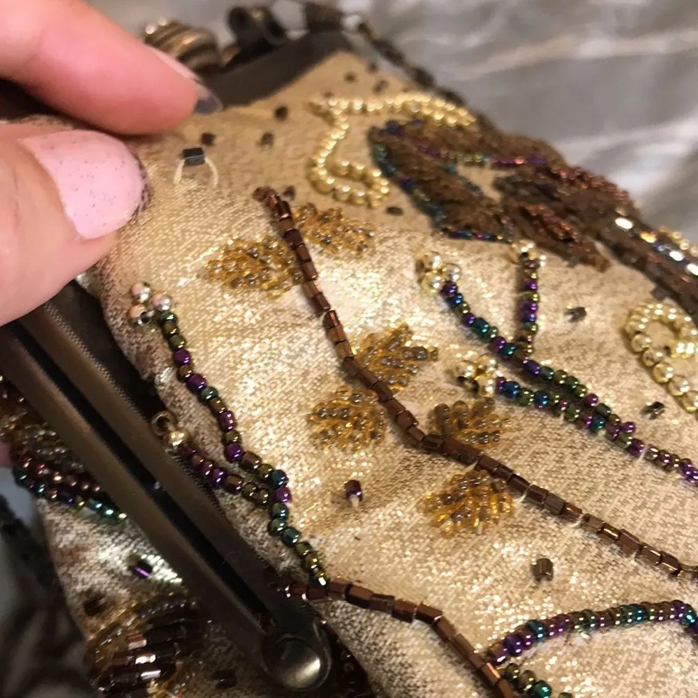 Vintage beaded embellished gold crossbody handbag with gold metal handle - Image 9