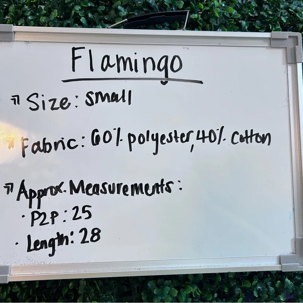 Flamingo NWOT oversized 3/4 sleeve eyelet lace bottom - Image 6