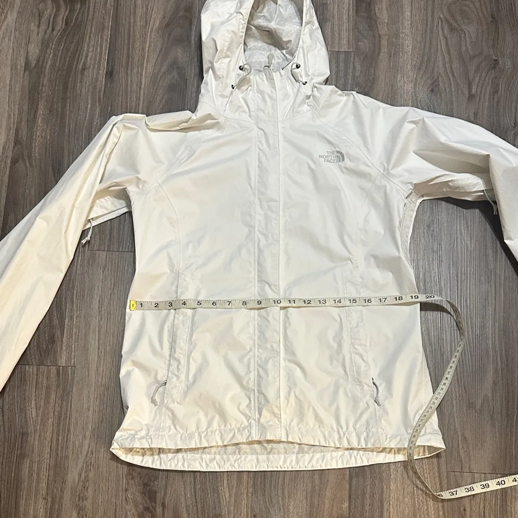 The North Face DryVent Women’s Jacket – White Waterproof-Feel. - Image 15