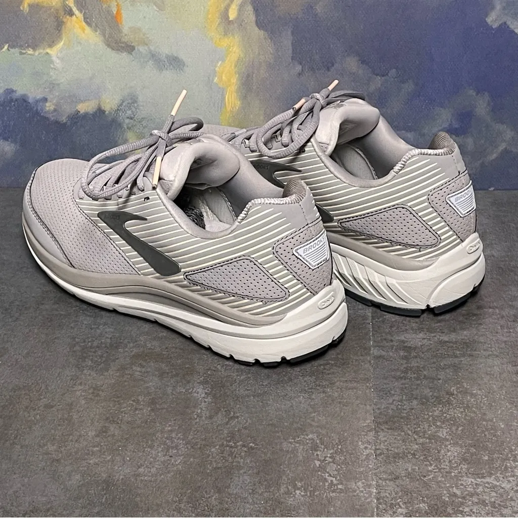 Brooks Addiction WLK Women's Suede Gray Walking Shoes Size 10.5B - Image 9