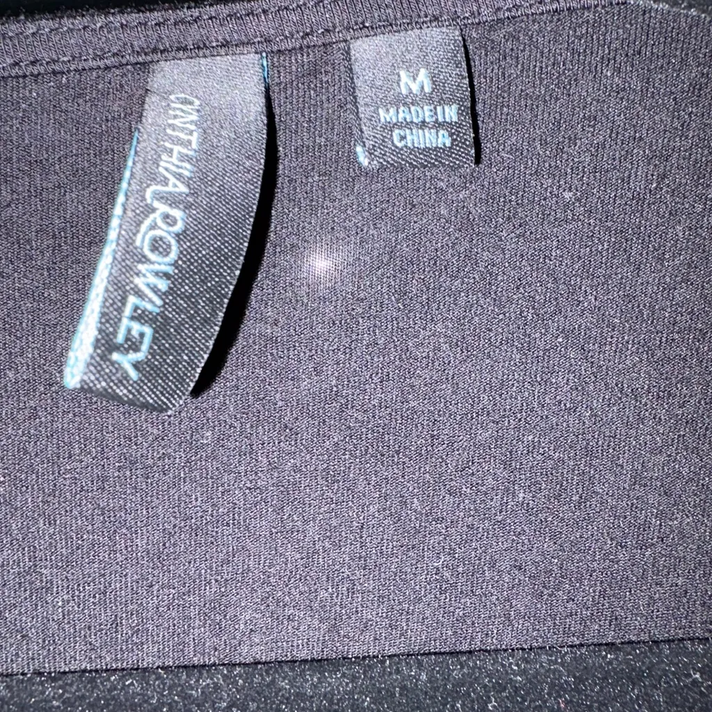 Cynthia‎ Rowley Black Knot-Front V-Neck 3/4 Sleeve Top- Size Medium - Image 3