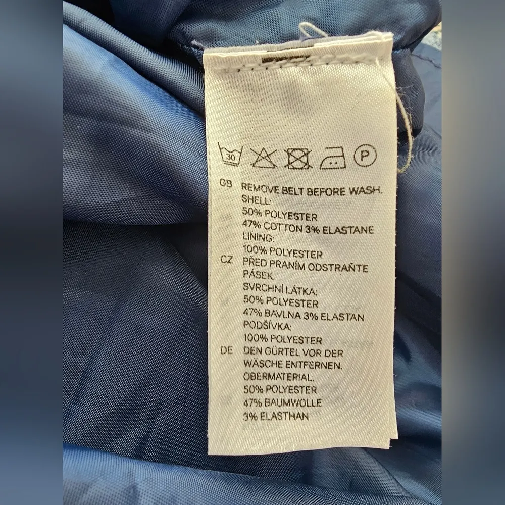 H&M Navy Sleeveless Satin Flower Swirl Pattern With Wide Belt Size 12 - Image 7