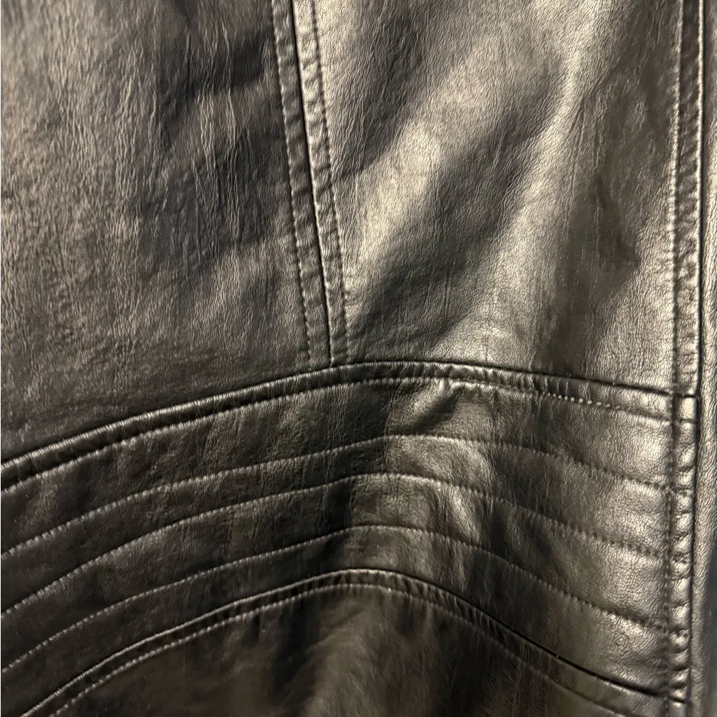 a.n.a Women's Quilted Black Leather Jacket - Image 5