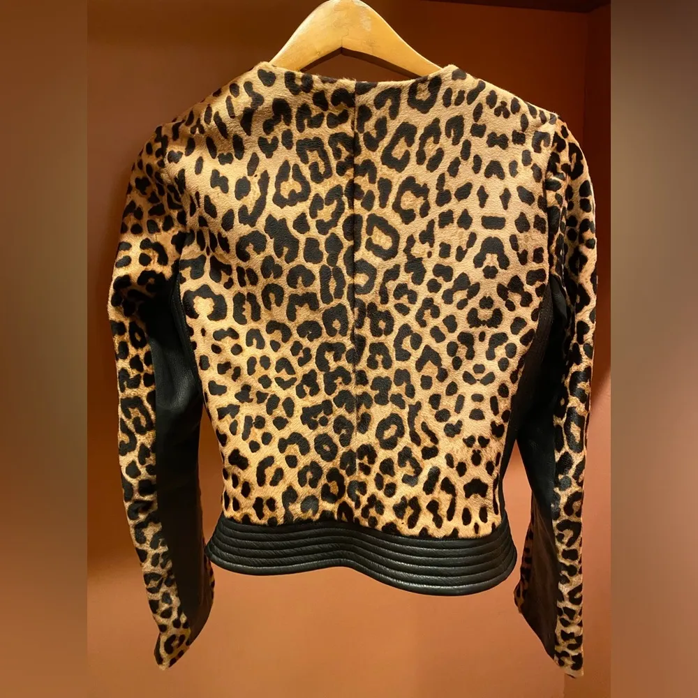 a.l.c. jacket Cheetah Print Calf & Leather L Sleeve Crop Crew Zip Sleeve Size 2 - Image 6