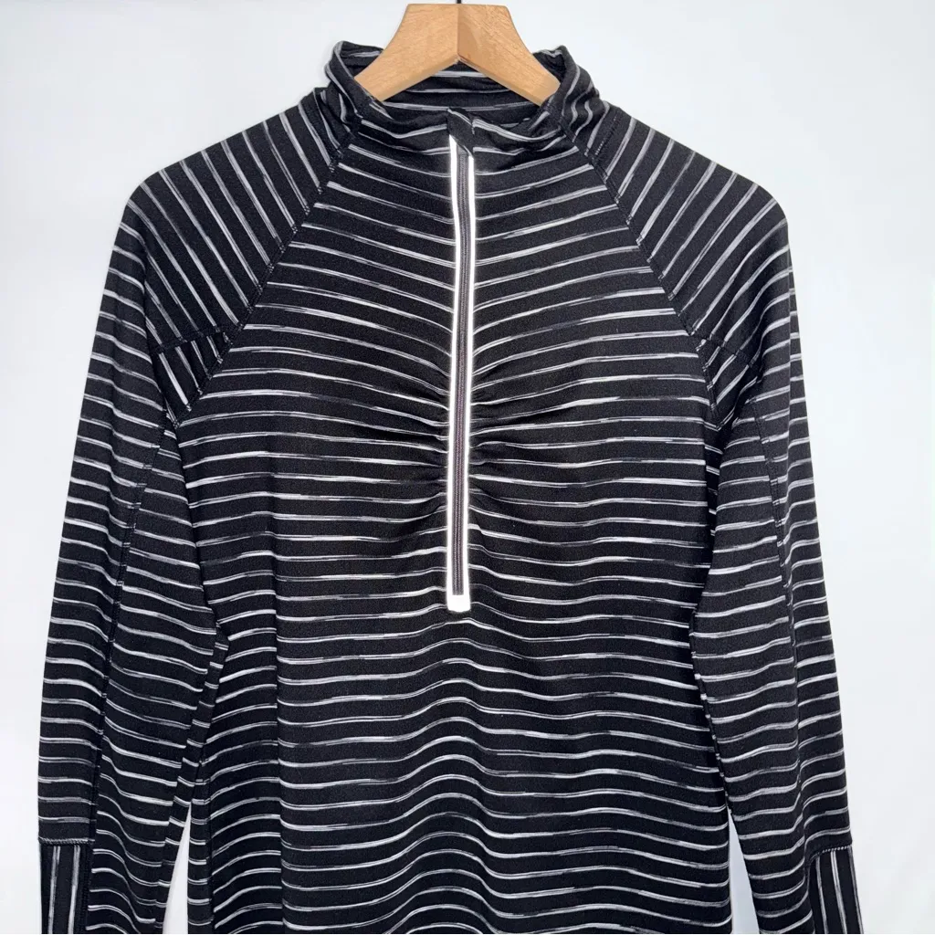 Athletic Pullover Black and White Striped‎ Athleta - Image 3