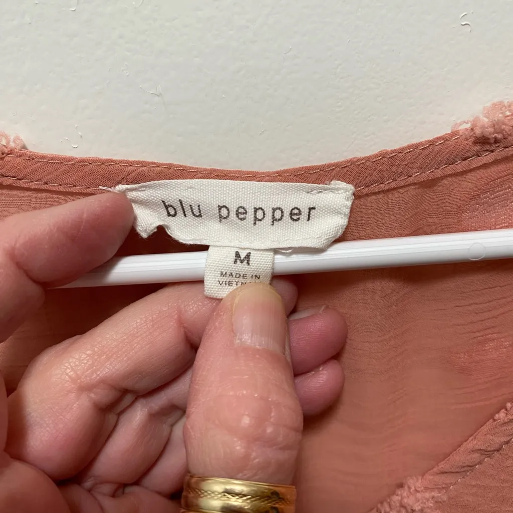 Blu Pepper 492  Pink Textured Swiss Dot Blouse Top Medium - Image 2