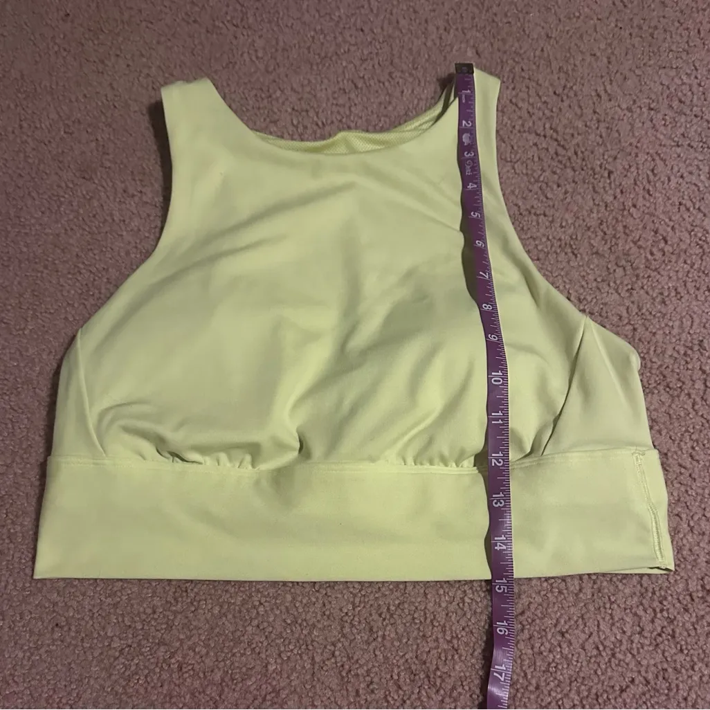 All in Motion Women's Yellow Green Sports Bra padding included Size Large - Image 4