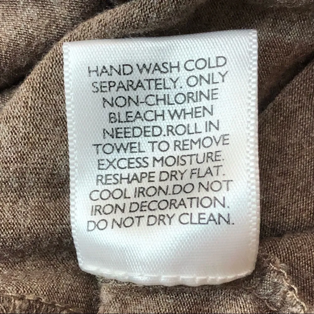 Inc Size Medium 3/4 Sleeve Crewneck Tunic in The color taupe - Image 7