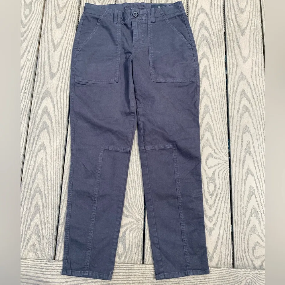 Banana Republic size 2 charcoal grey mid rise slim cargo pant - Image 2