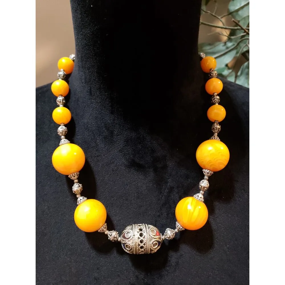 Womens Fashion Gold Tone Yellow Amber Metal Ornate Beads Necklace w/ Lobster - Image 2