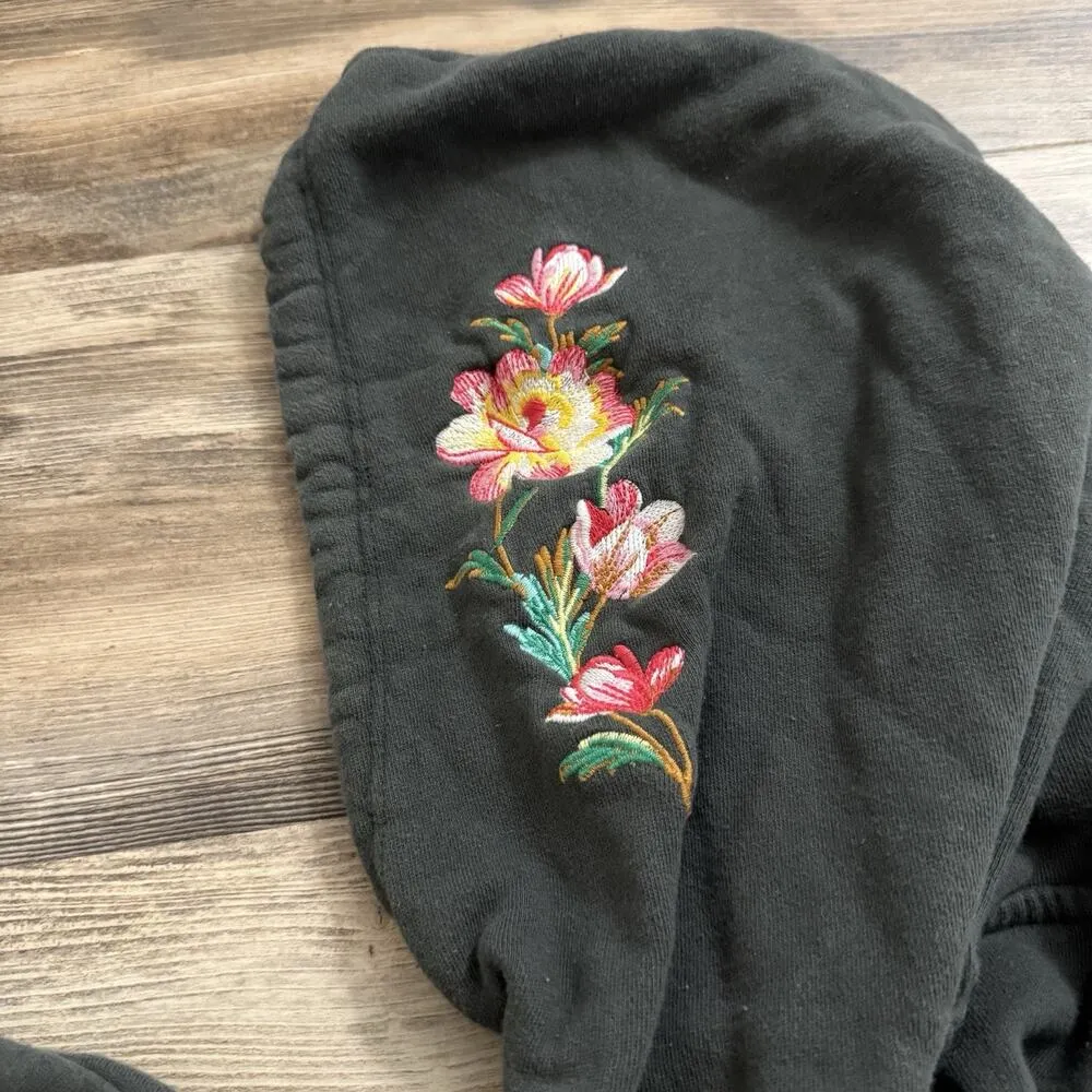 Betsey Johnson Embroidered Floral Cropped Hoodie – Women’s XS Faded Black Gray - Image 4