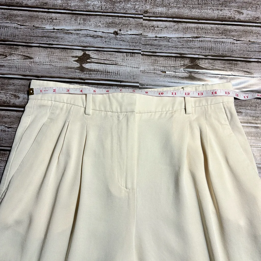Cream Cargo Wide Leg Pants Size 6 - Image 4