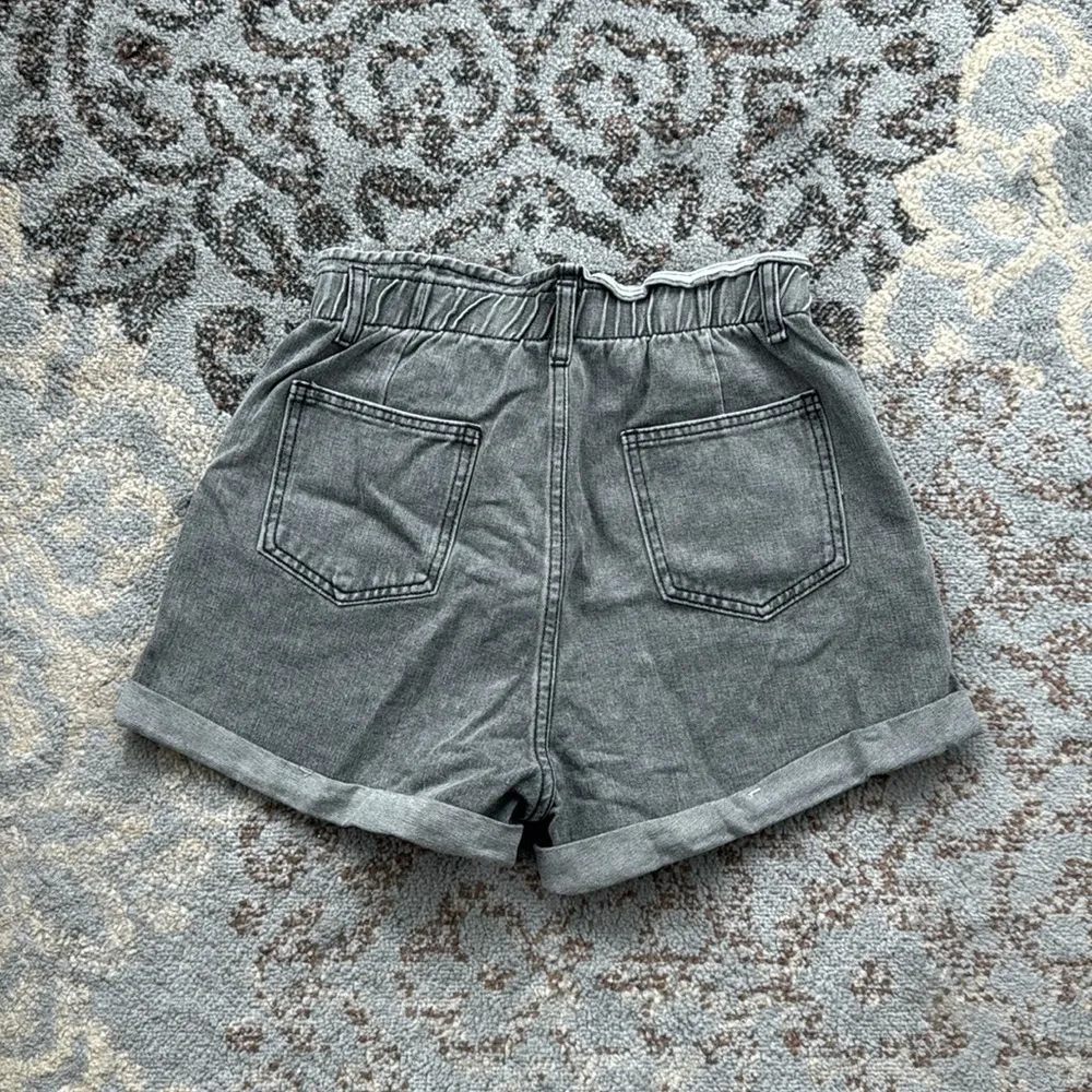 Denim Elastic High Waist Cuffed Shorts Black Large - Image 7