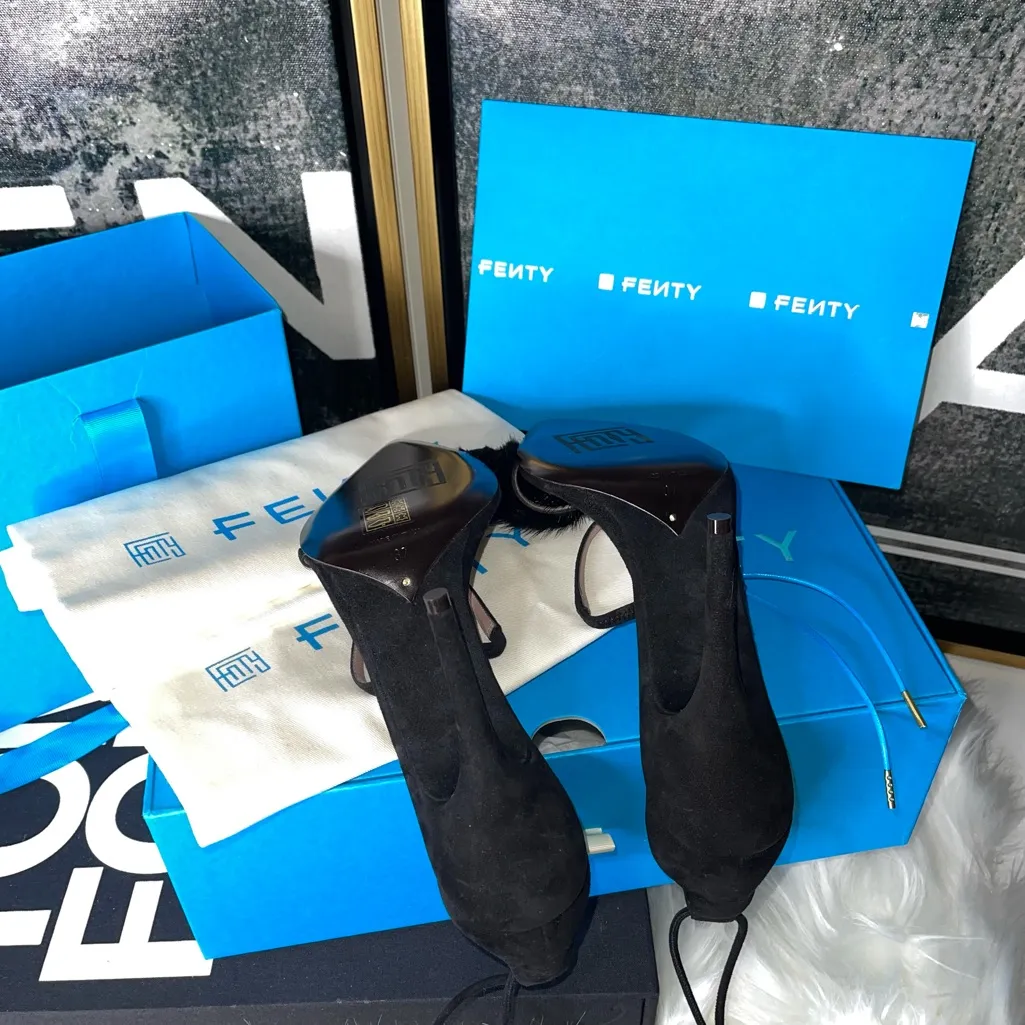 Fenty Scandal Lace Up Black Suede Fur Sandal with Fur Detail and Pointy Toe Size 6 - Image 13