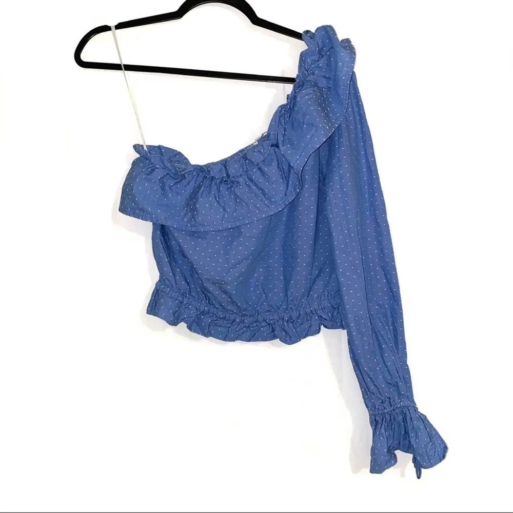 Tularosa Elinor One Shoulder Blue Chambray Textured Top SMALL - Image 3