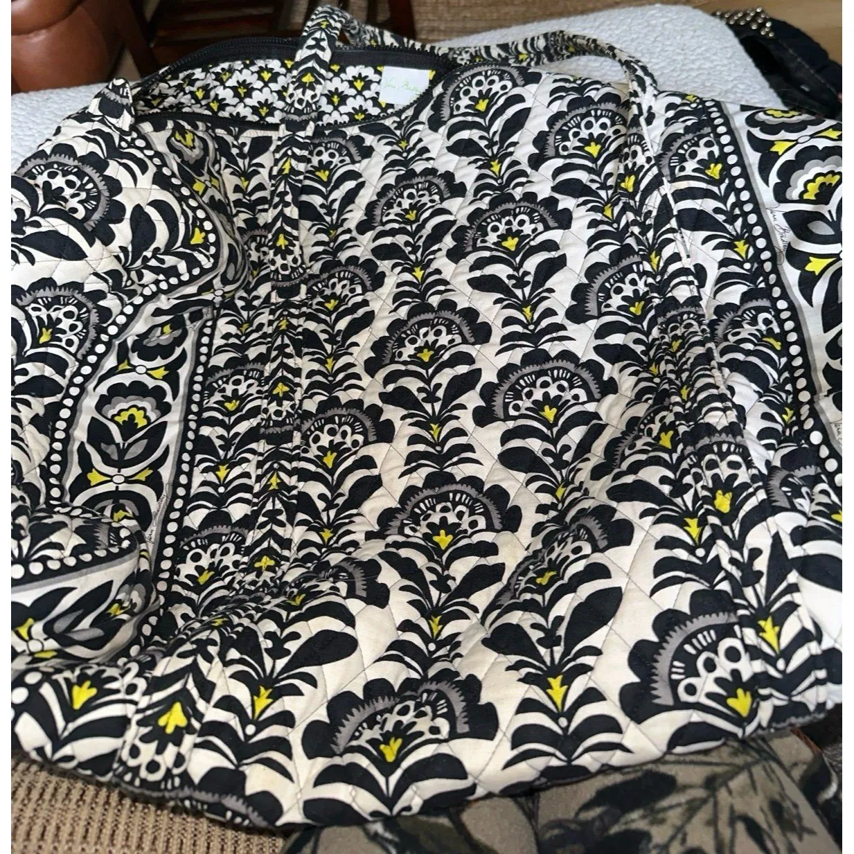 Vera Bradley oversized travel bag - Image 4