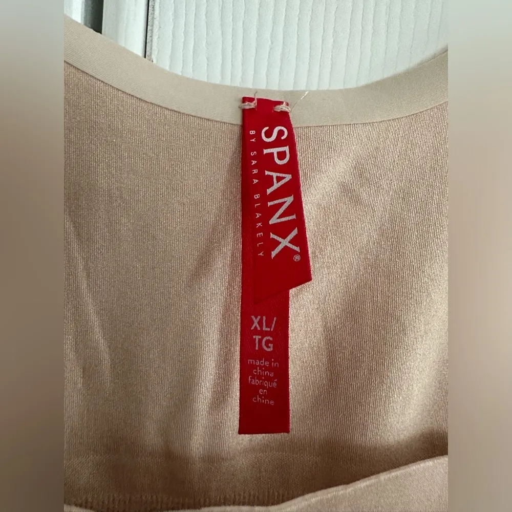 Spanx SPANXsculpt OnCore Open-Bust Mid-Thigh Bodysuit size XL - Image 4