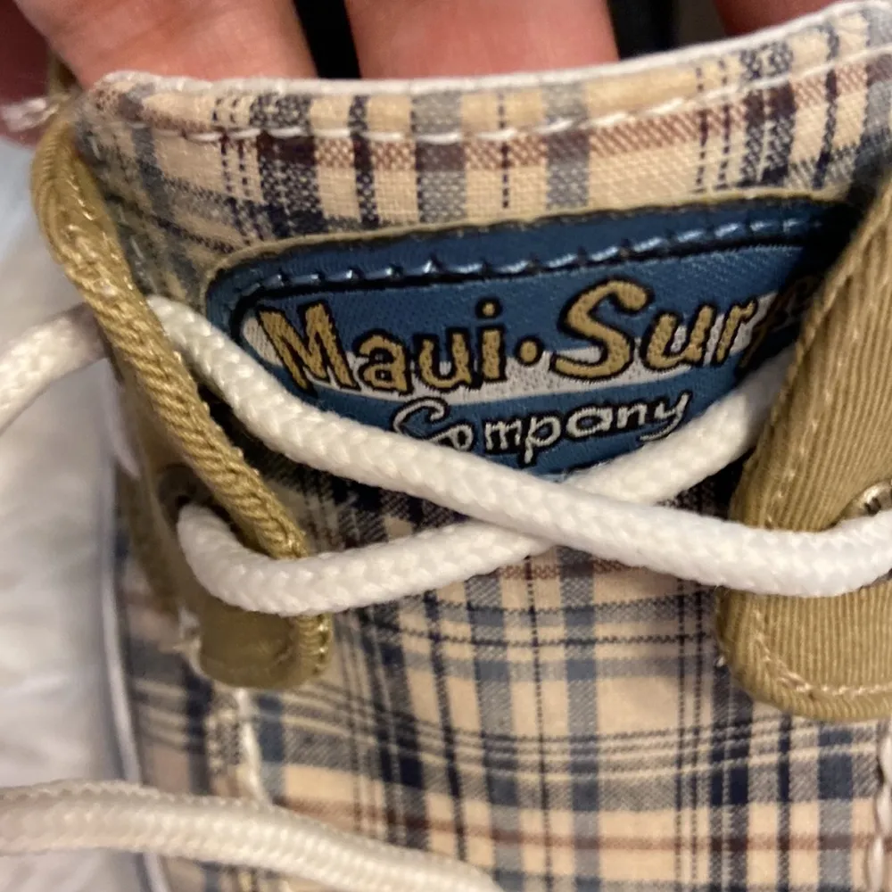 Maui Surf Company Shoes size 7M excellent condition perfect for summer - Image 7