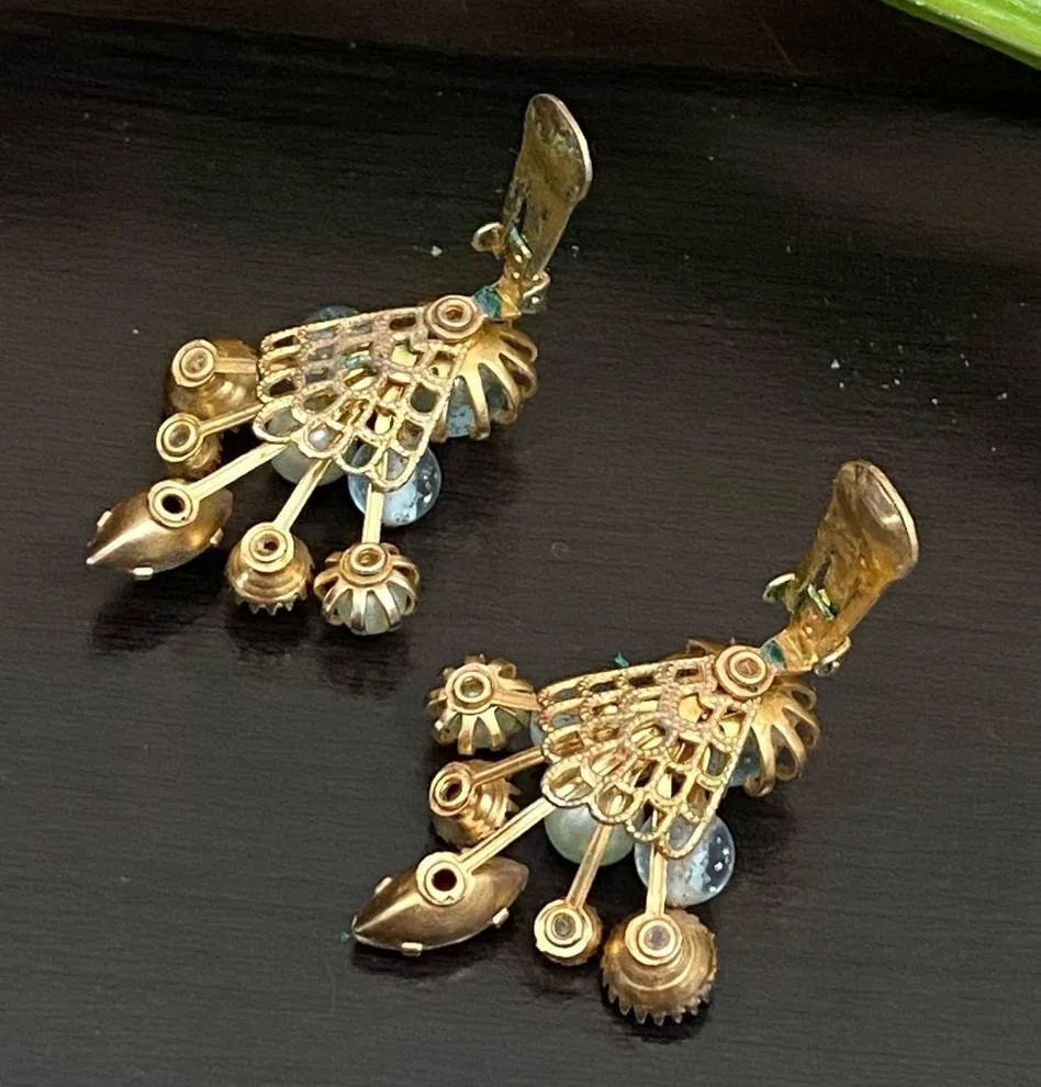 Vintage Unsigned Juliana? Blue/Teal Starburst Statement Earrings - Image 8