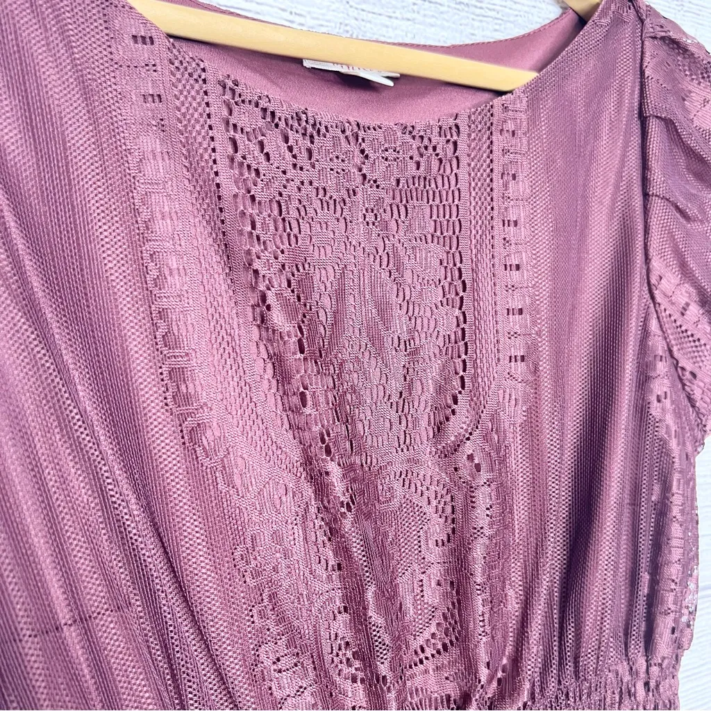 Pinky Burgundy Lace Short Sleeve Mini Dress Size Medium Romantic Valentine’s Day Red - Image 4