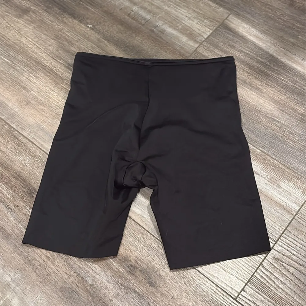 Spanx  Black Shorts Small - Image 2