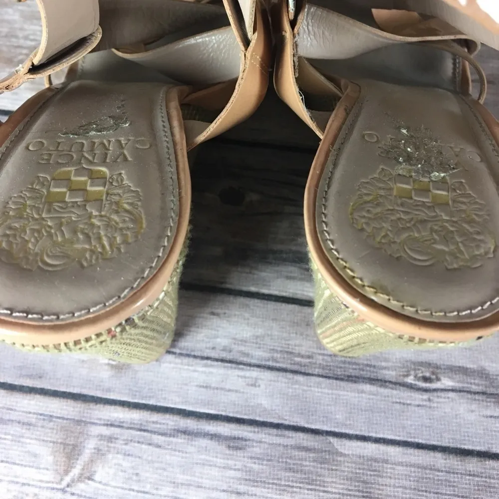 NUDE PATENT STRAPPY VINCE CAMUTO WEDGES STRAW BUCKLE - Image 4