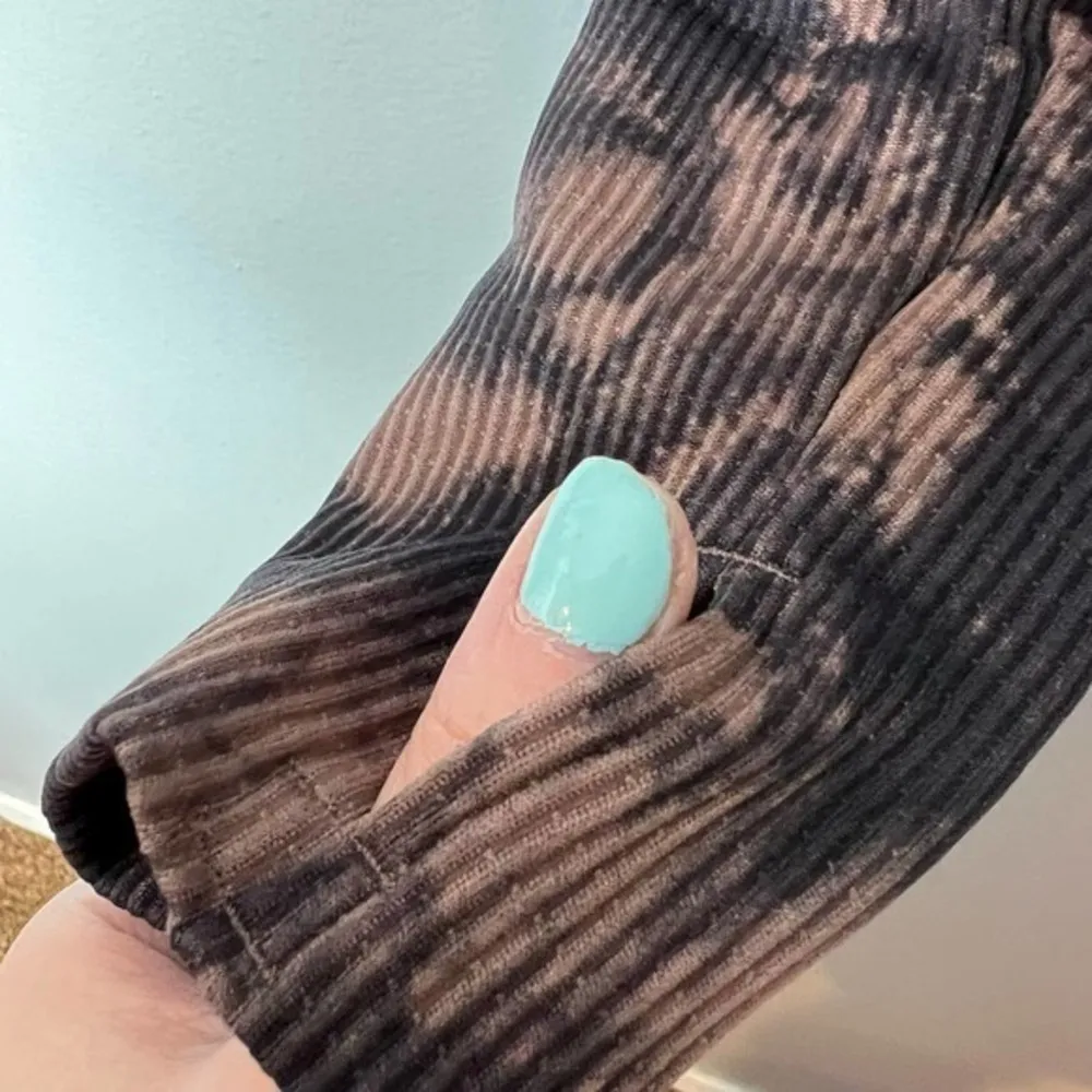 Victoria's Secret Pink Active seamless work out cropped crew pullover large - Image 5