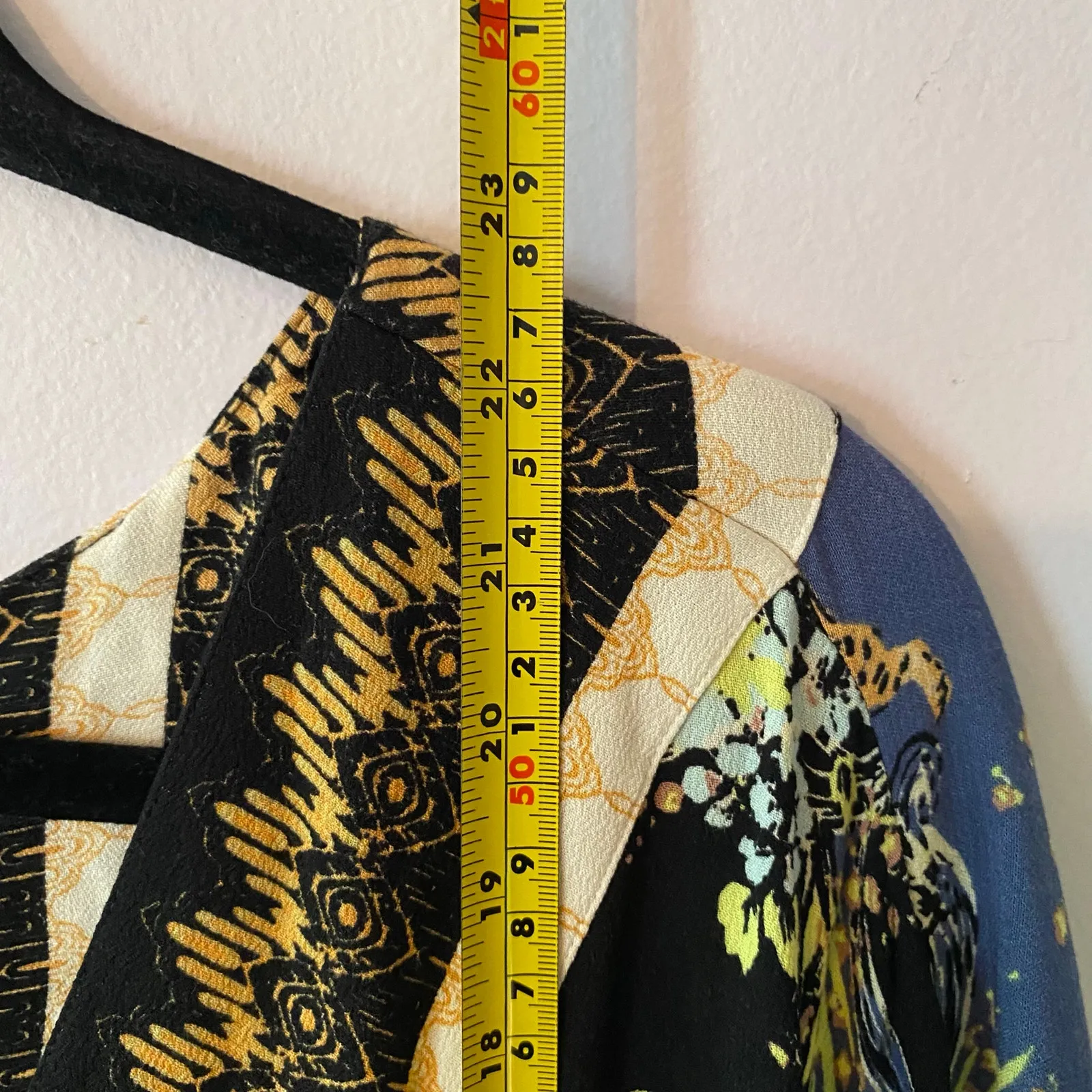 Free People "Catch Me If You Can" Boho Animal Print V-neck Blouse Women's Large - Image 10