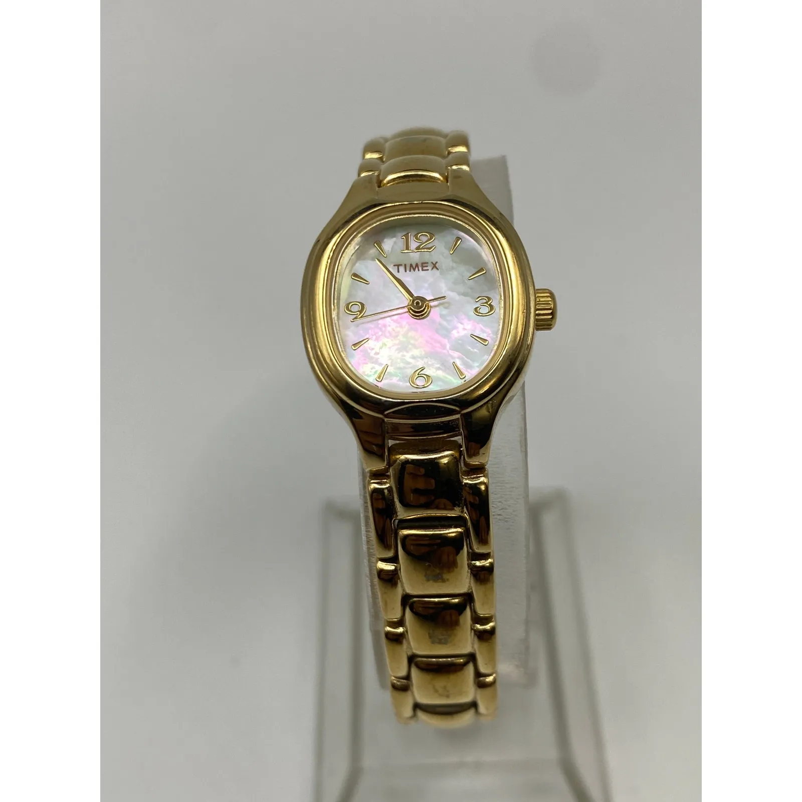 Ladies, Timex Mother of Pearl Dial Gold Tone Stainless Watch Working New Battery - Image 3