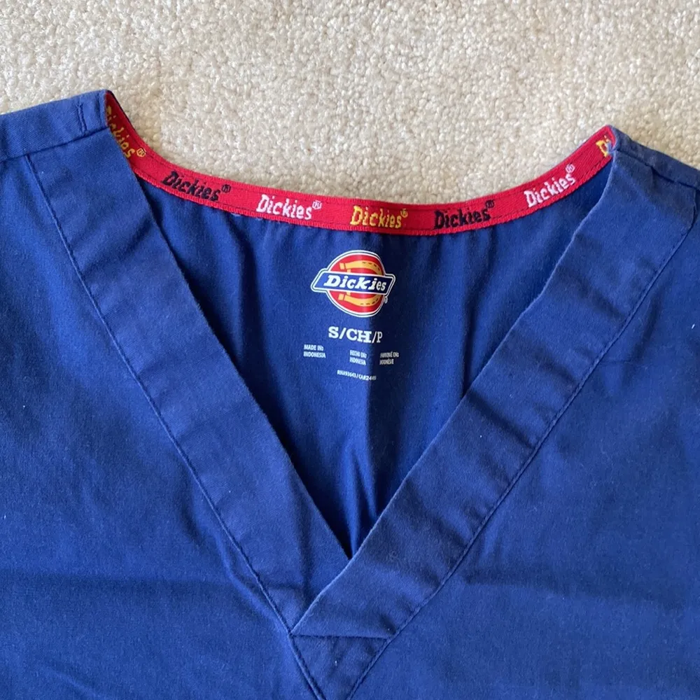 Dickies Scrub Top - Image 3