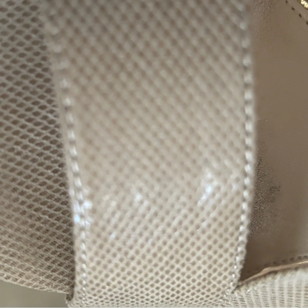 Amelia Grace‎ high Heel Sandals Womens Size 8.5 beige Open Toe Heel buckle - Image 9