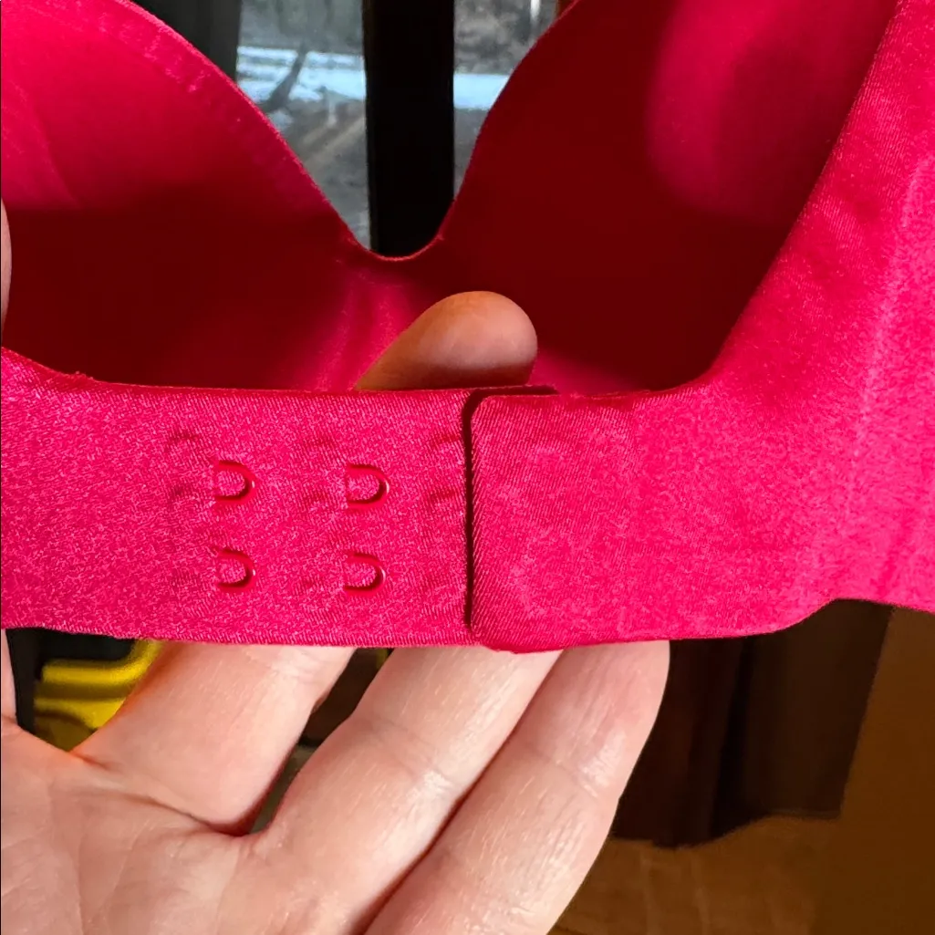 Victoria’s Secret Fuchsia Pink Lined Perfect Coverage Bra Size 34B Seamless - Image 6