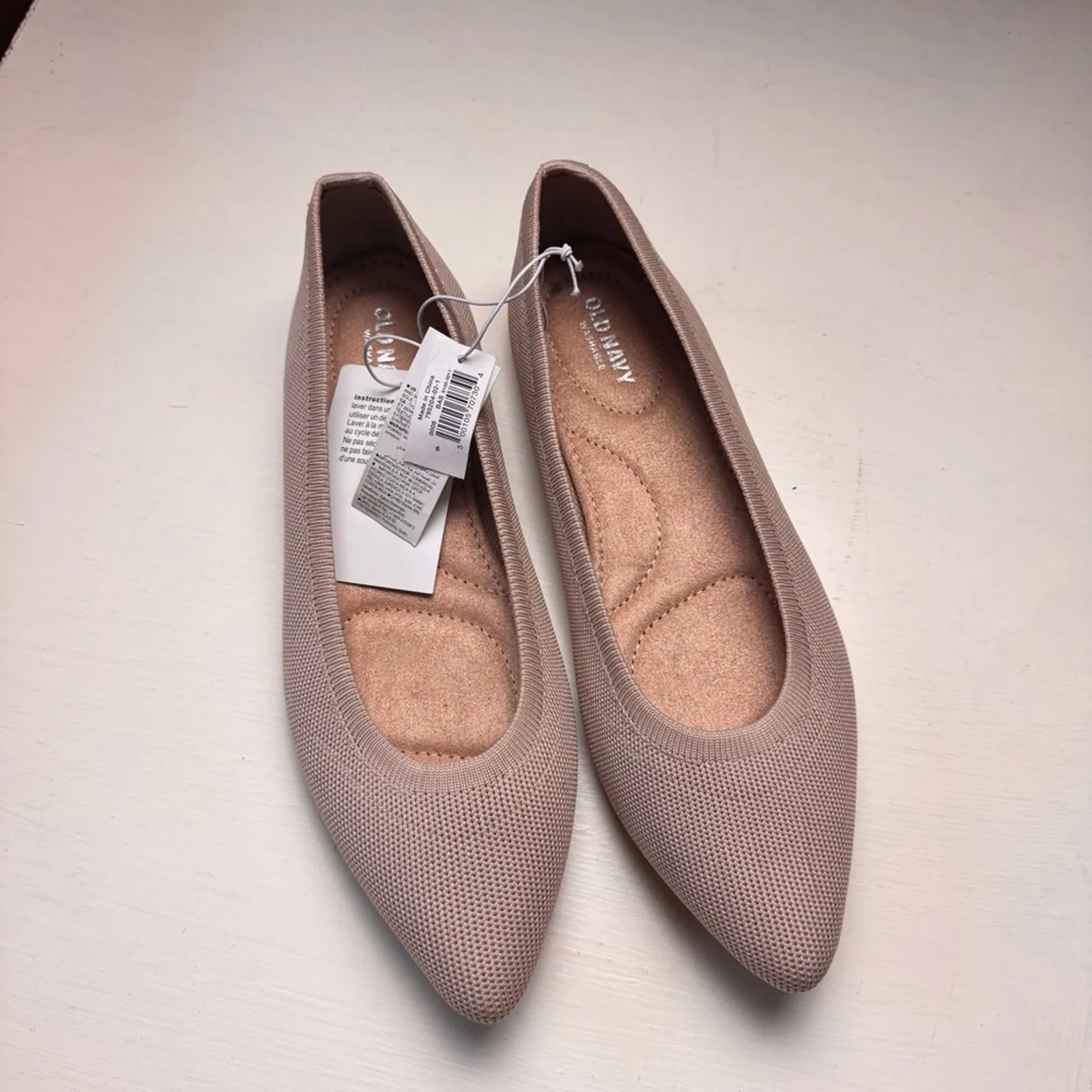 Old Navy Women's Tan Flats - Image 4