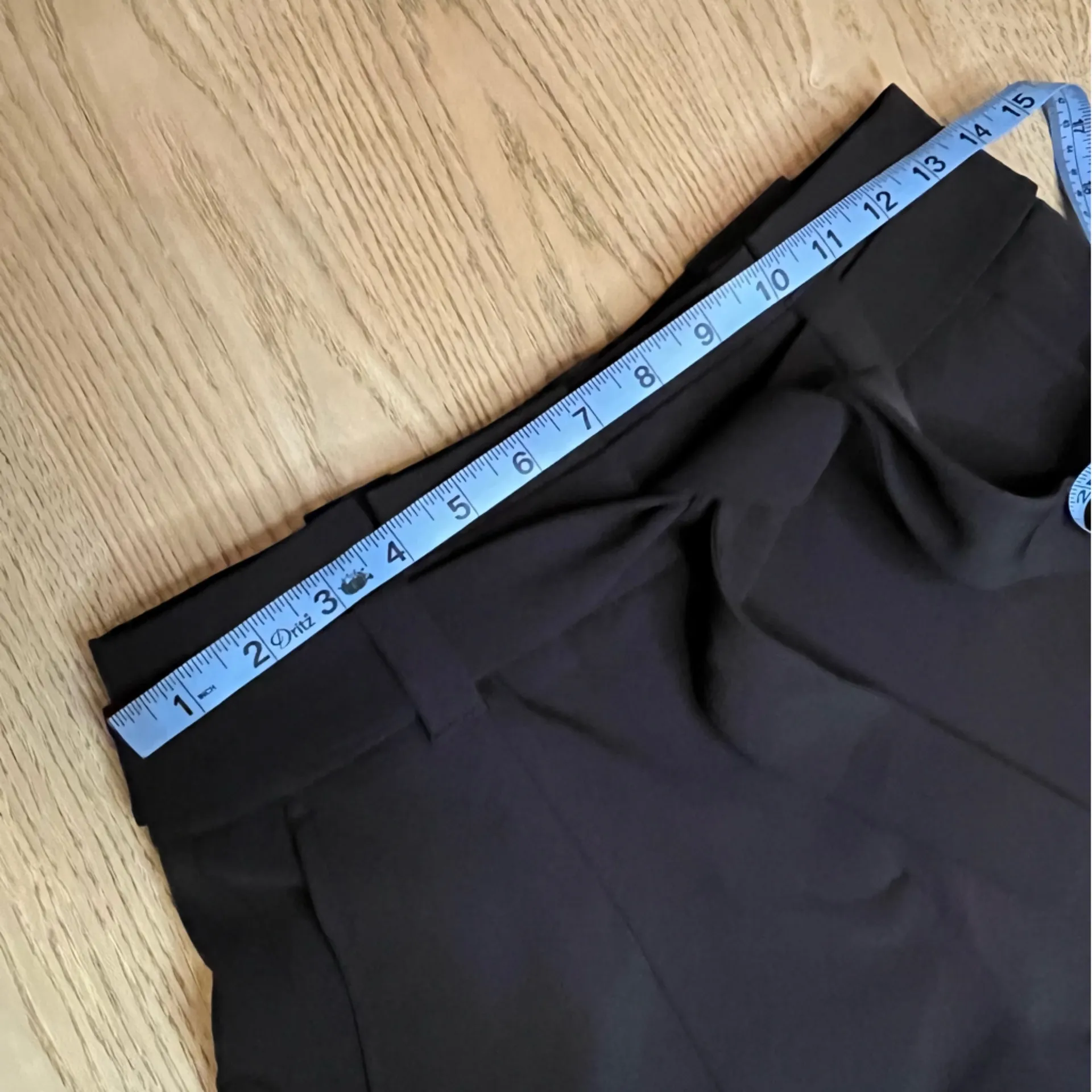 NWT WHBM Belted Paperbag Fluid Wash Black Shorts 4.5” Inseam Women’s Size 2 - Image 5