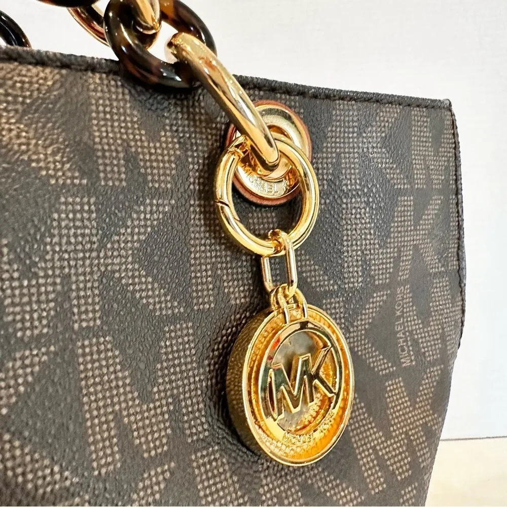 Michael Kors Signature Cynthia‎ Satchel Purse Women's Medium Brown Gold Hardware - Image 5