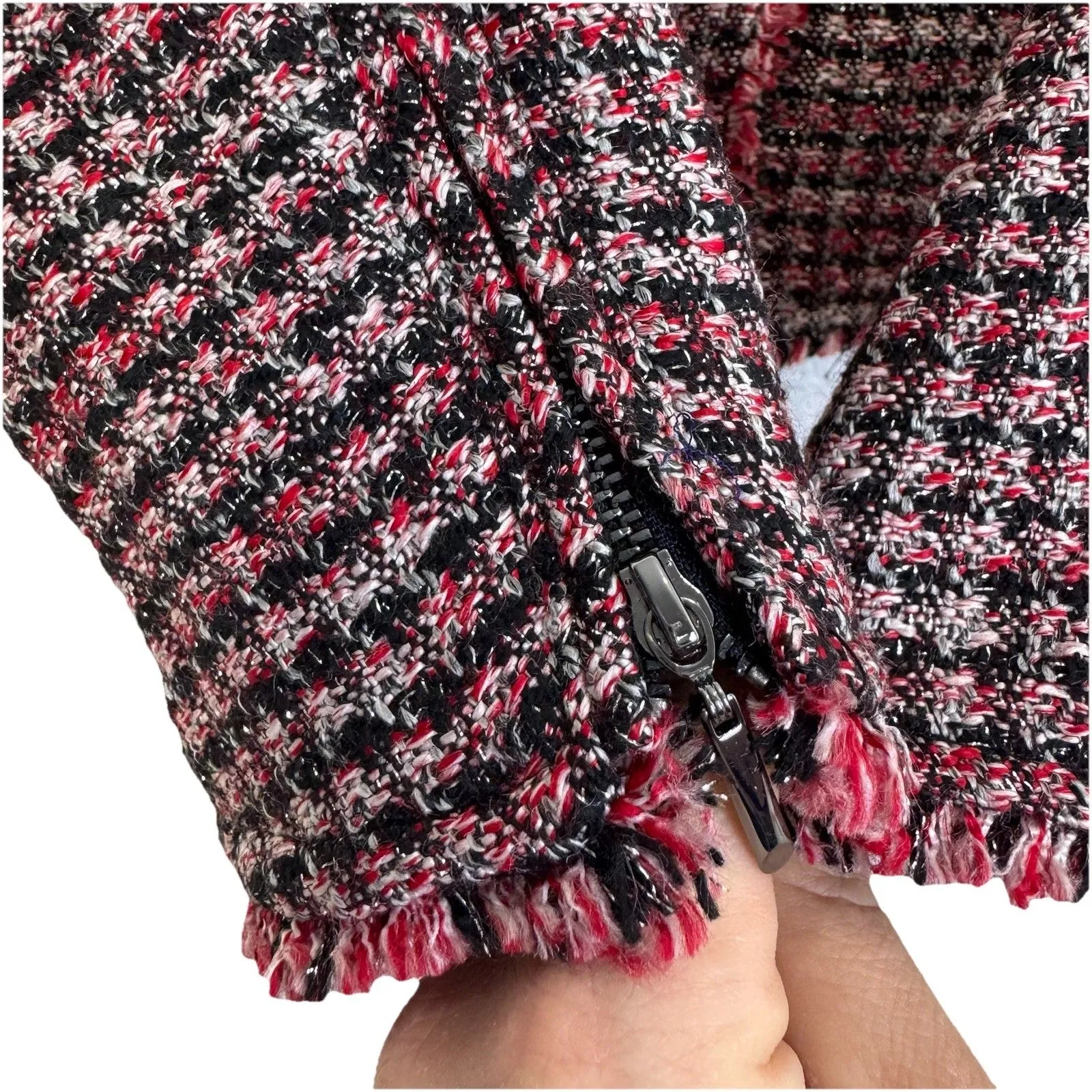 WHBM Black Red Silver Tweed Fringe Moto Blazer Jacket Size 4P Zipper Career NWT - Image 7