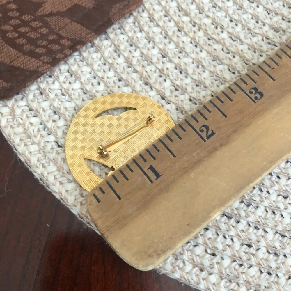 Vintage 1992 Alaska Brooch - Image 3