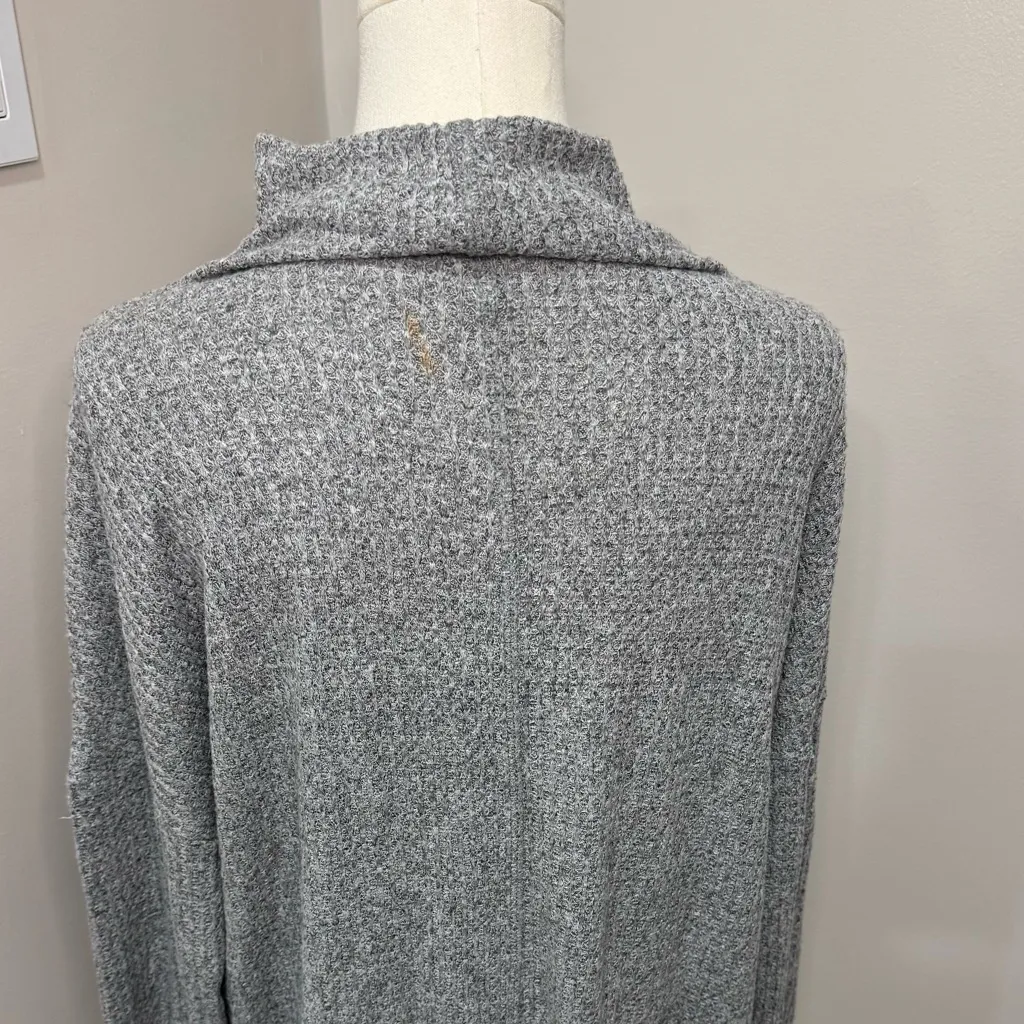 BKE grey Oversized Turtleneck Sweater Size S - Image 3