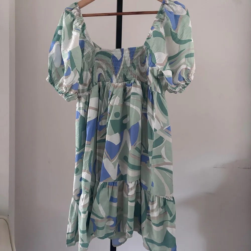 Nine West Green Floral A-Line Midi Green and Blue Patterned Dress Size Large - Image 12