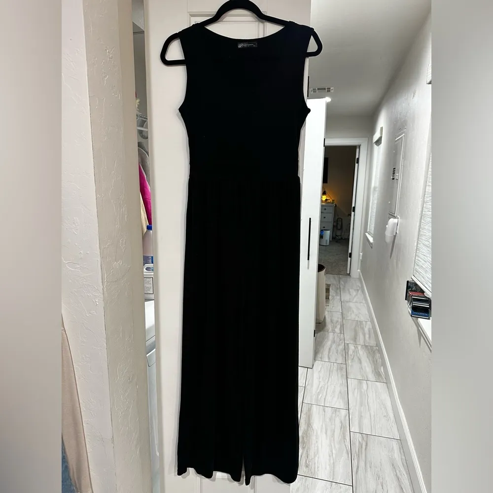 Pretty Garden Amazon Black Sheath Scoop Neck Jumpsuit Size S - Image 2